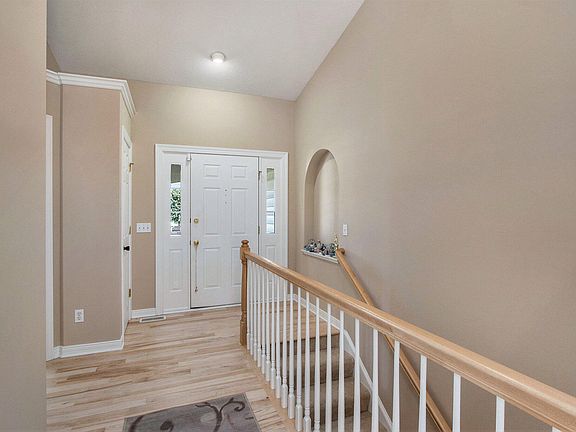 4th image of 6976 Orchard Meadow Ct