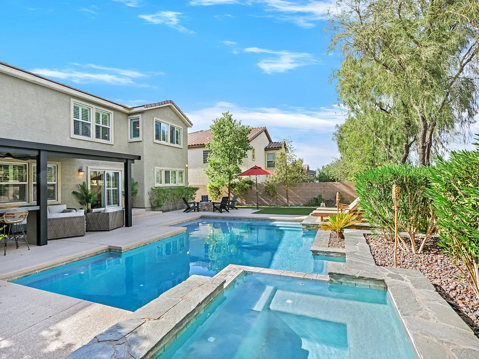 4 bed, 2.5 bath, 2704 sqft, $4,500 — Photo 4