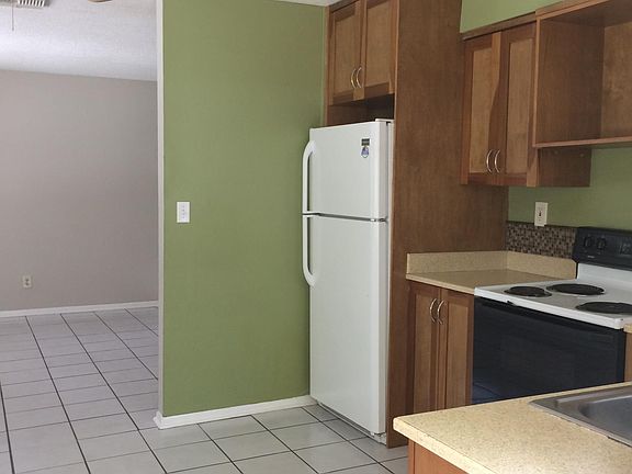 3rd image of 715 W Las Olas Blvd APT 1