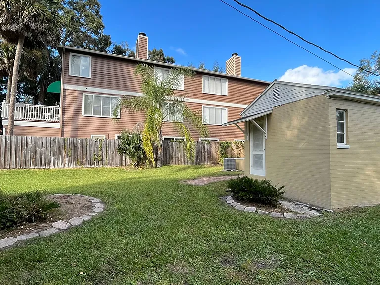 747 Maryland Ave — Photo 28