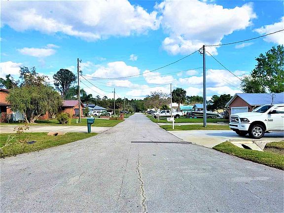 4th image of 127 Orange Dr