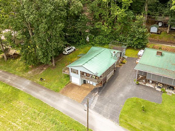 4th image of 982 Lost Creek Boat Dock Rd
