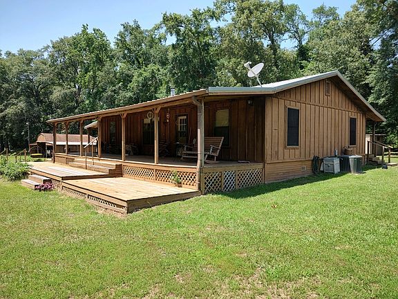 3rd image of 1061 County Road 1807