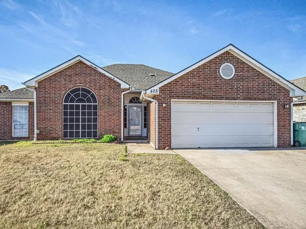 425 Conestoga Dr, Yukon, OK 73099