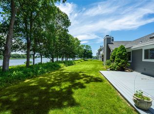 245 River Dr, Moriches, NY 11955