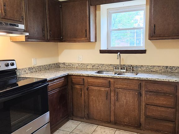 3rd image of 401405 Market St #B