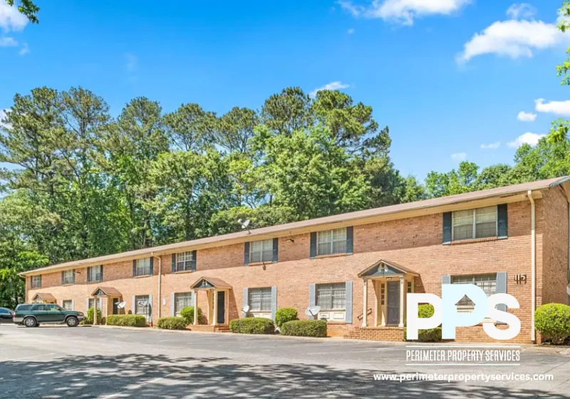 2 bed, 1.0 bath, 900 sqft, $1,049 — Photo 3
