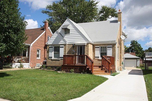 1st image of 4921 N Mulligan Ave