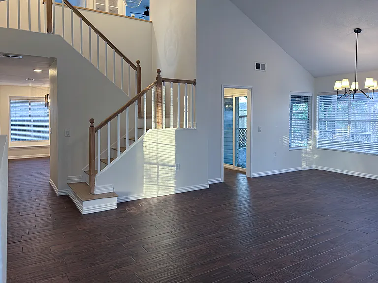 8218 Galespoint — Photo 8
