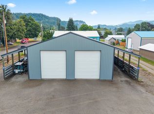 203 Pend Oreille St, Metaline, WA 99152