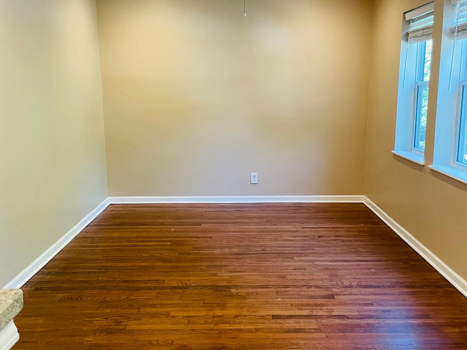 4859 N Kilpatrick Ave — Photo 2