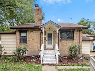 1739 N Charles St, Belleville, IL 62221