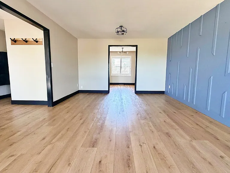 6764 Hillridge Pl — Photo 13