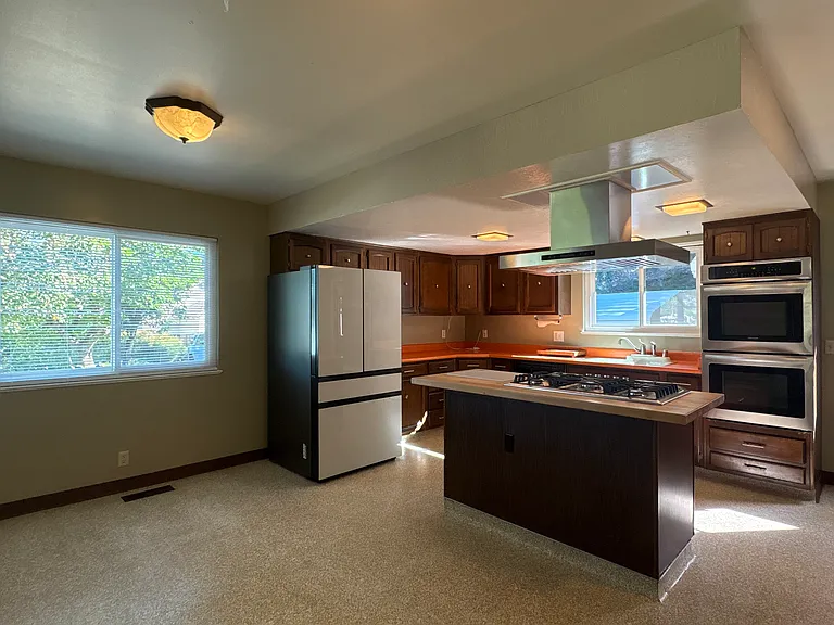 170 Amador Rd — Photo 2