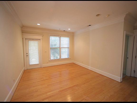 4th image of 900 Canenaugh Dr APT 108