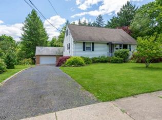 2 Deerfield Rd, Wayne, NJ 07470