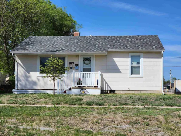 517 E 6th St, Hays, KS 67601