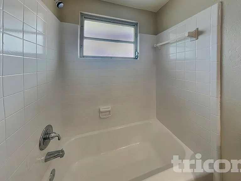 7330 Cass Cir — Photo 12