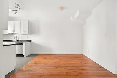 Rented by Cooper & Cooper Real Estate