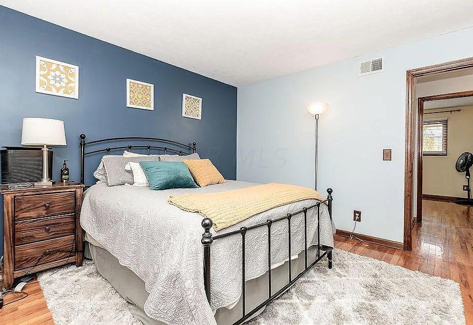 1st image of 1856 Willoway Cir S