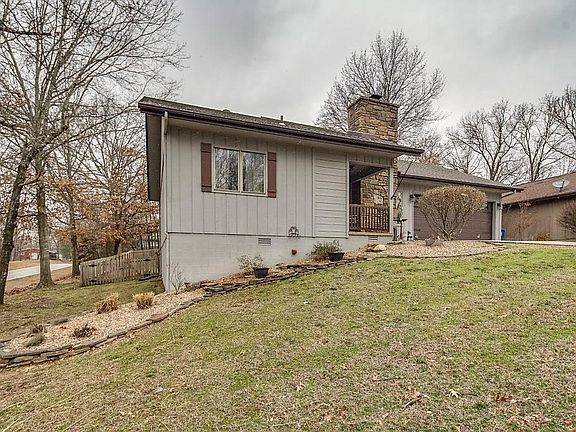 3rd image of 1 Dolphin Ln