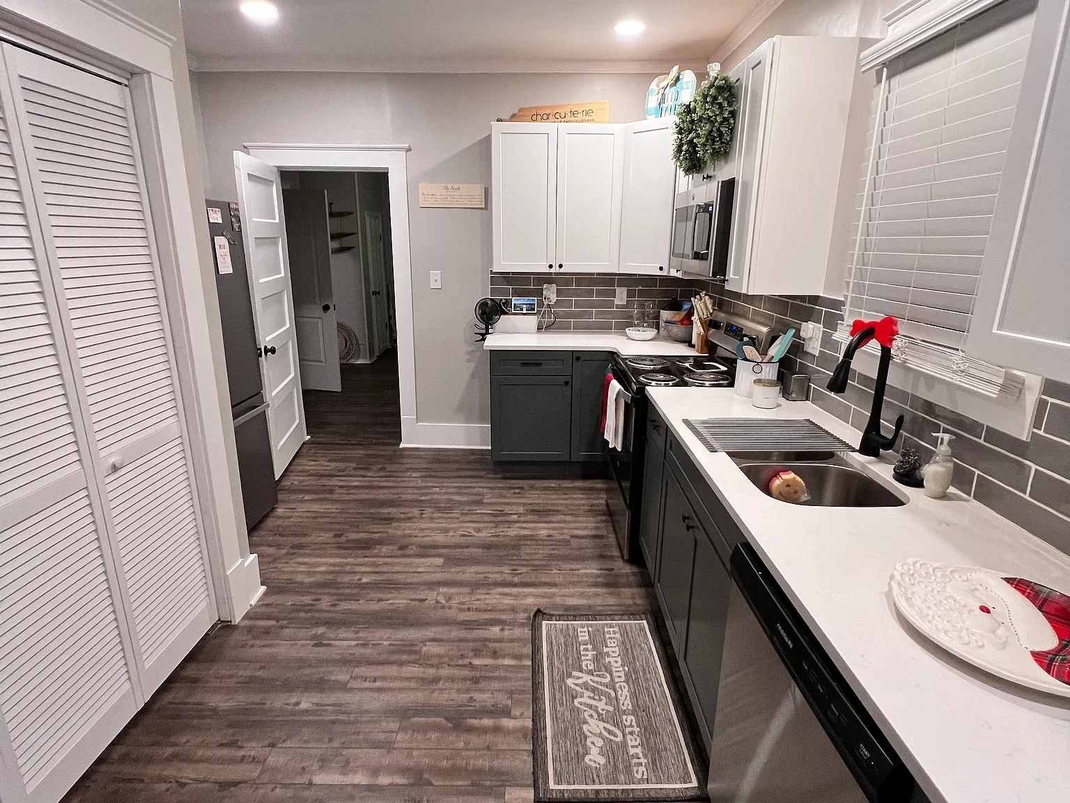 2 bed, 1.5 bath, 960 sqft, $1,100 — Photo 3