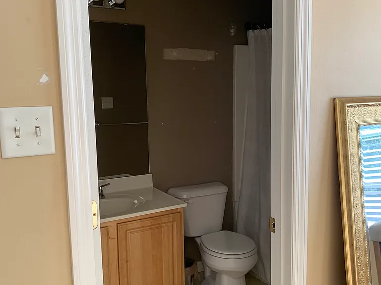 14 Francis Ave — Photo 9