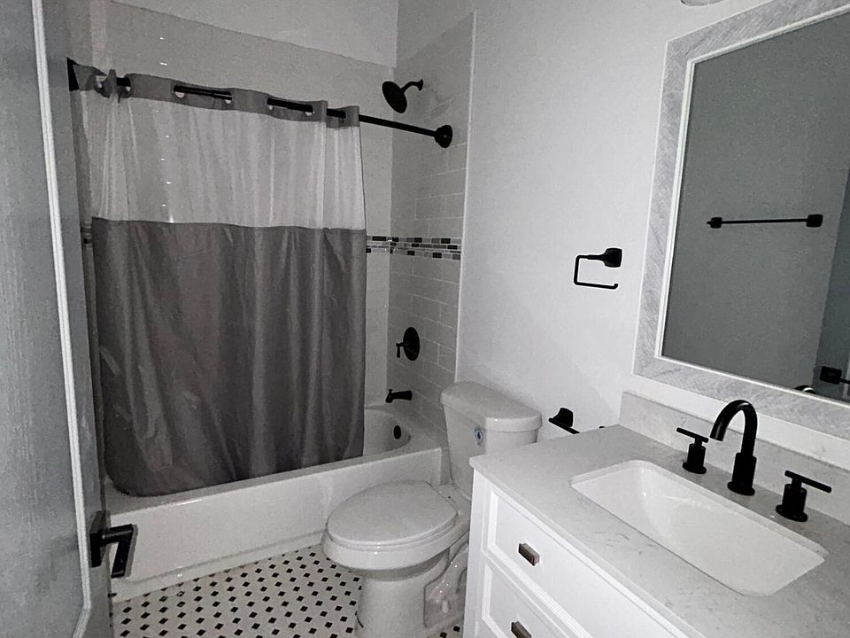 16th image of 8225 Dogwood Ave