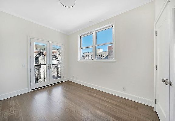 4th image of 235 W 113th St #2