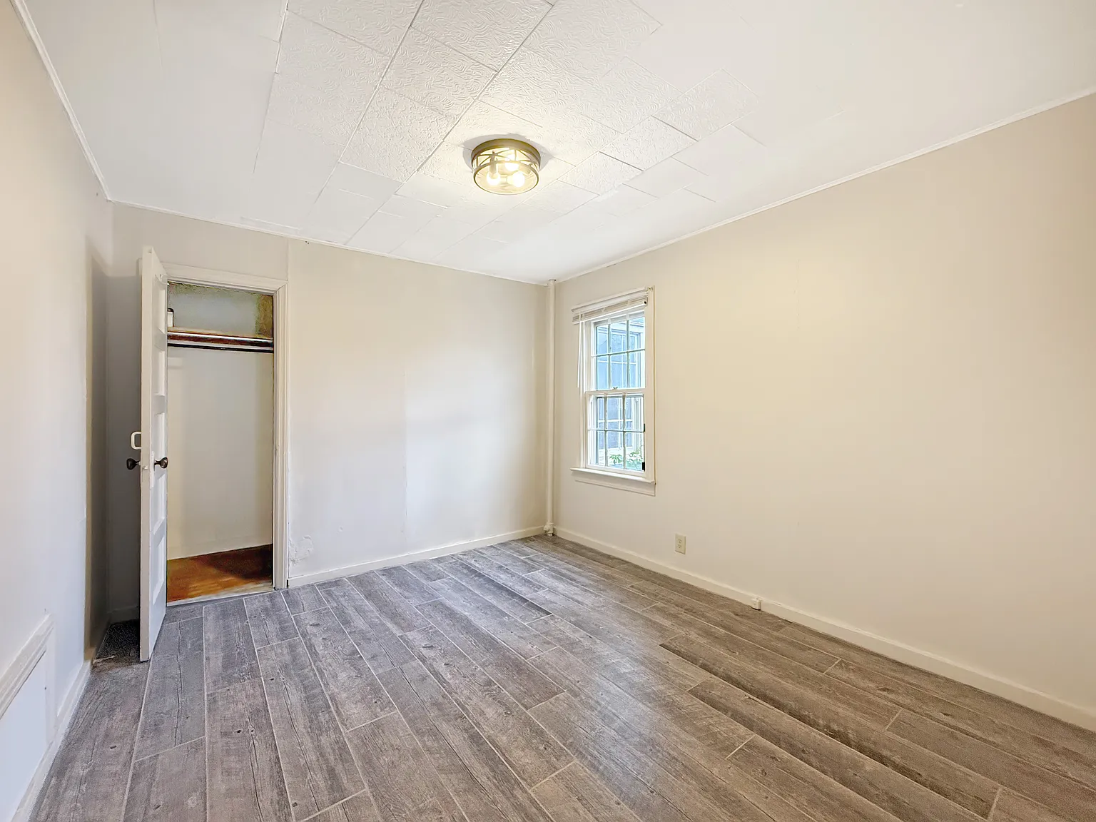 1 bed, 600 sqft, $1,000 — Photo 3