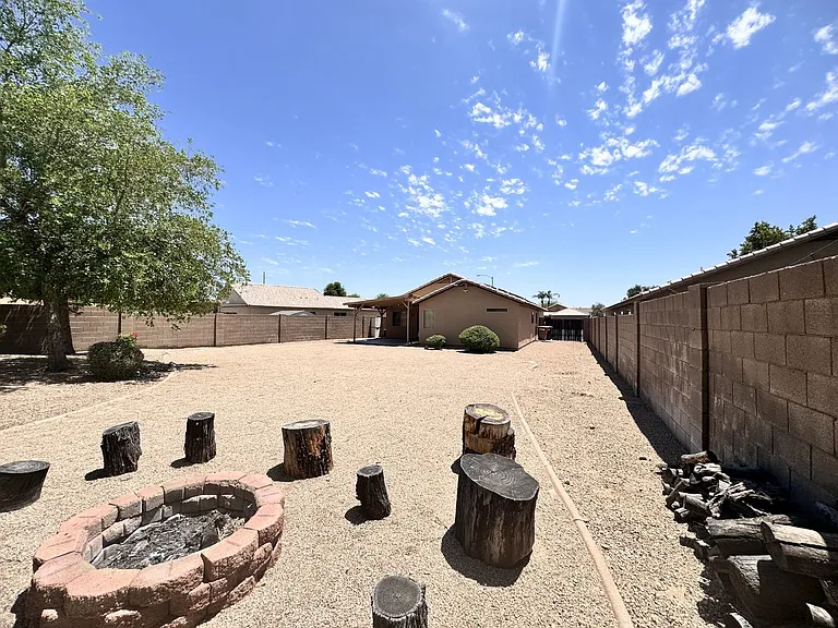 9138 W Ross Ave — Photo 30
