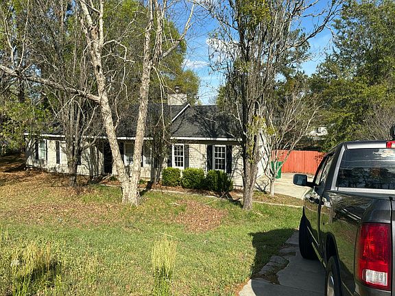 2nd image of 2111 Gornto Rd