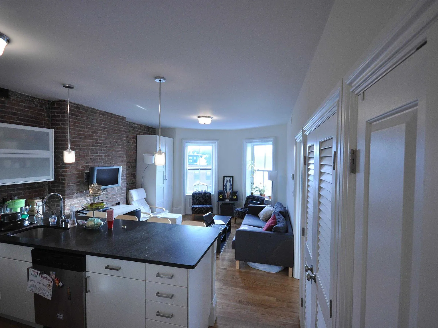 3 bed, $4,200 — Photo 3