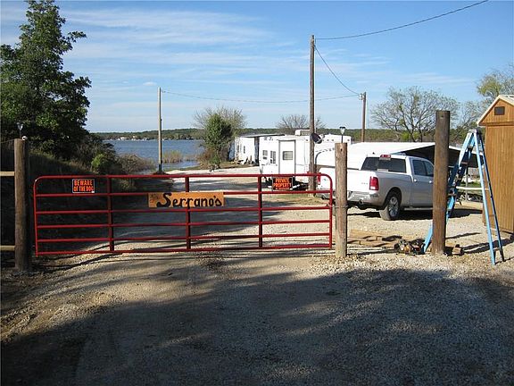 4th image of 440 S Shore Dr
