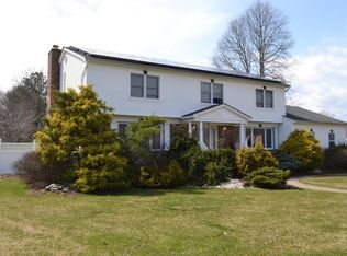 2 Jackie Dr, Morganville, NJ