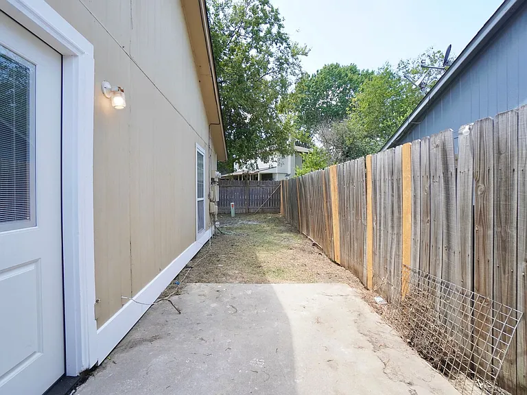 508 Greenlawn Blvd — Photo 23