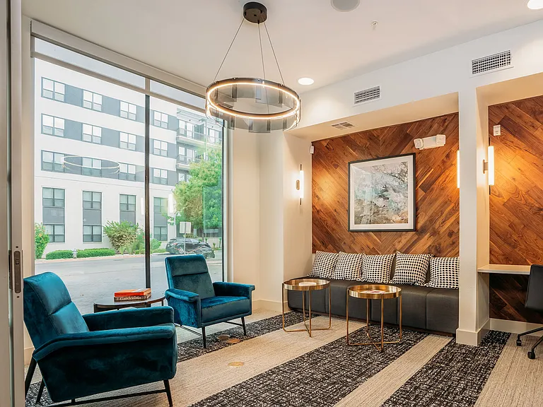 Lakeshore Pearl — Photo 25