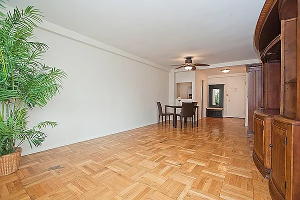 Rented by AIB Management Corp | media 9