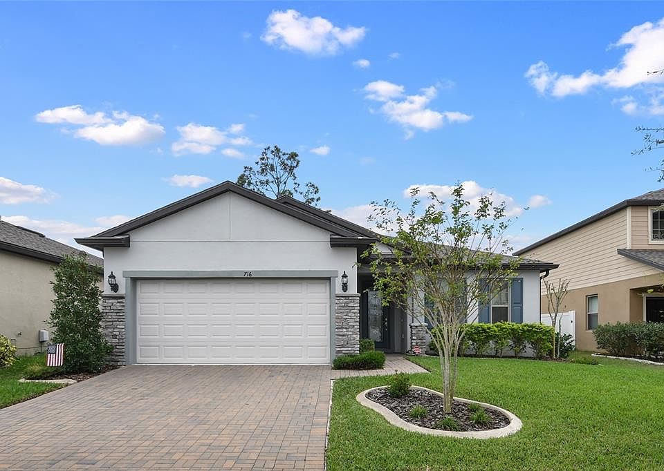 1st image of 716 Citrus Isle Dr