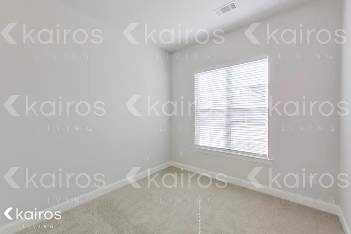 15631 Boothy Ln — Photo 9