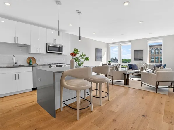 420 W Broadway #409, Boston, MA 02127