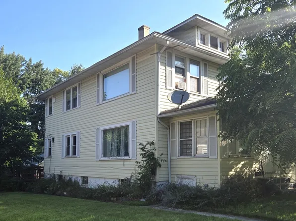 522 George Ave, Waukegan, IL 60085