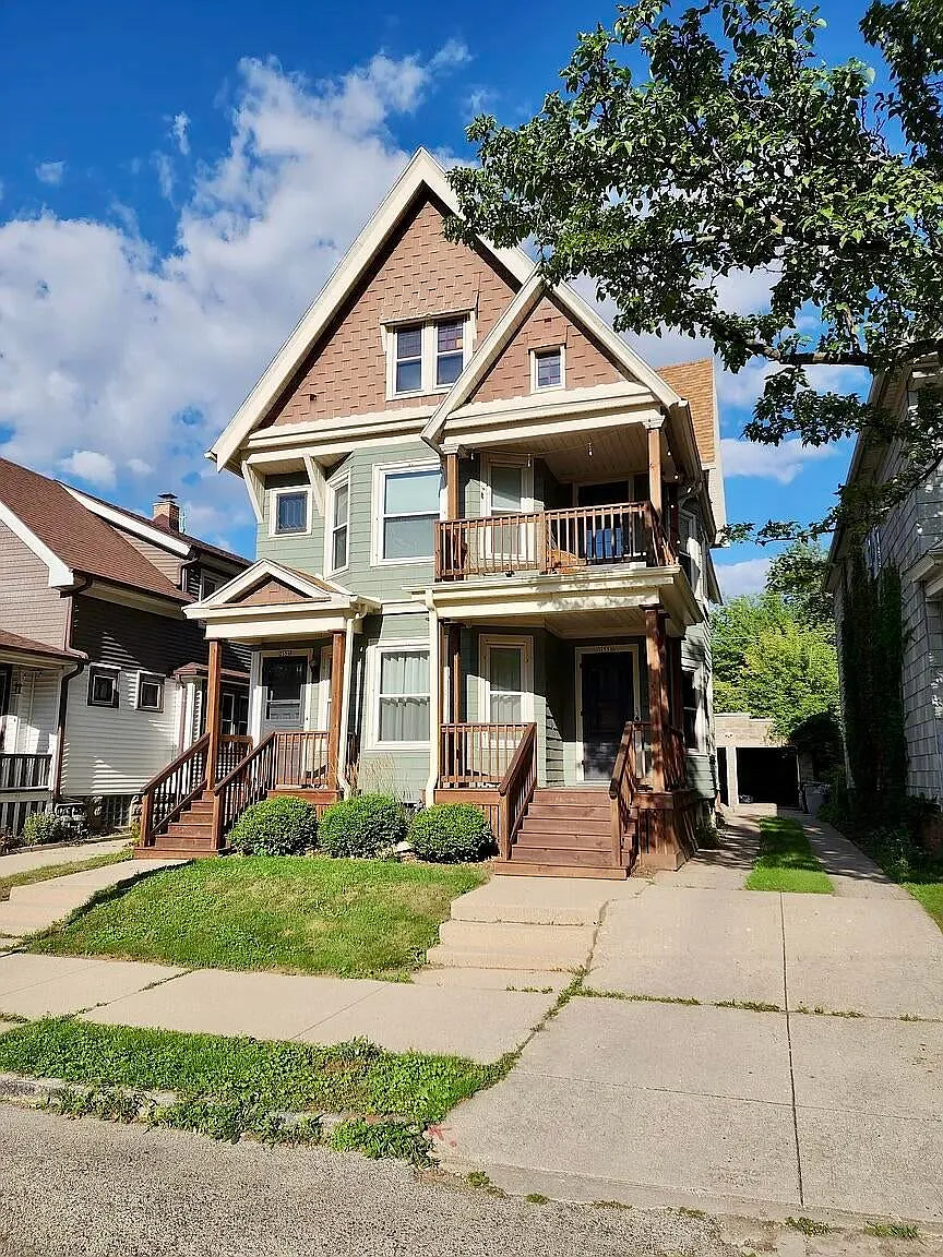3 bed, 1243 sqft, $1,850 — Photo 1