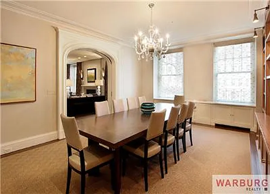 Sold by Warburg | media 4