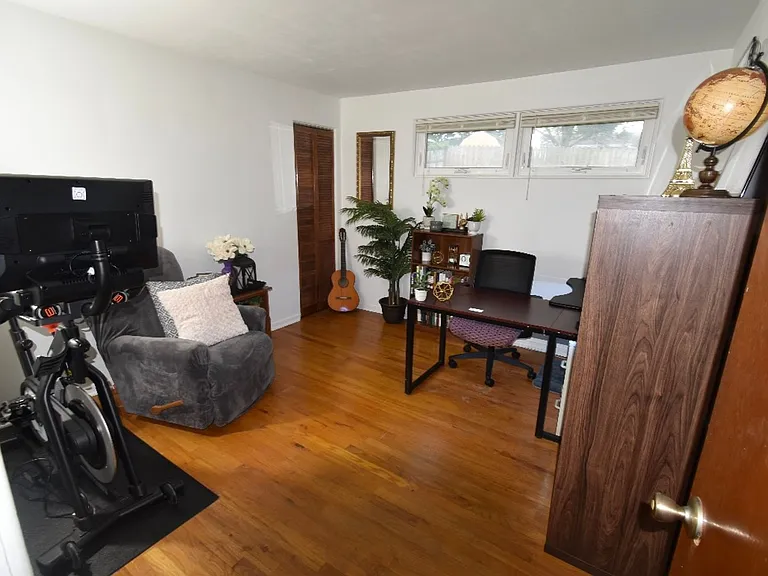 1709 Cornell Rd — Photo 4