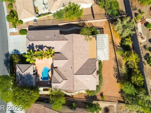 3029 Brownbirds Nest Dr, Henderson, NV 89052