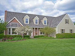 145 S Laurel Cir, Delafield, WI 53018