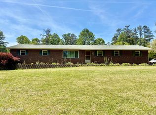 1513 N Campbell Station Rd, Knoxville, TN 37932