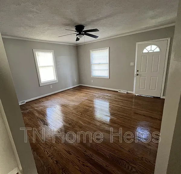 2813 Boright Pl — Photo 3