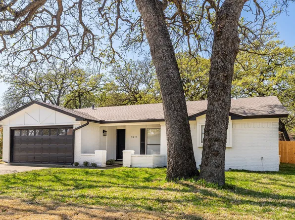 3915 Firethorn Dr, Arlington, TX 76017